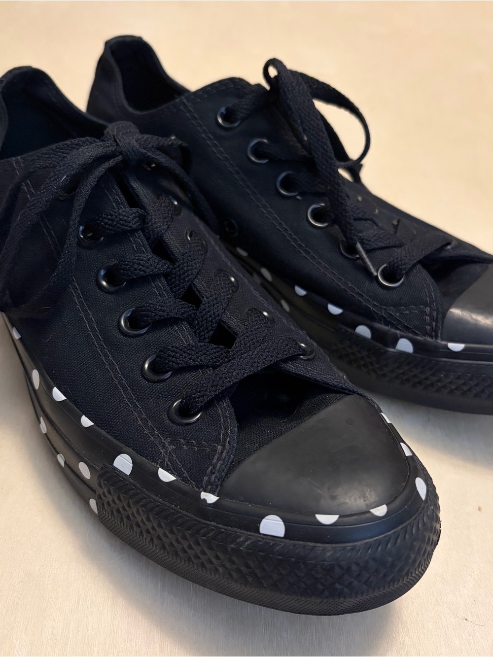 Women’s Black Low-Top Converse All-Star Sneakers with White Polka Dots, Size 8 - Picture 3 of 10